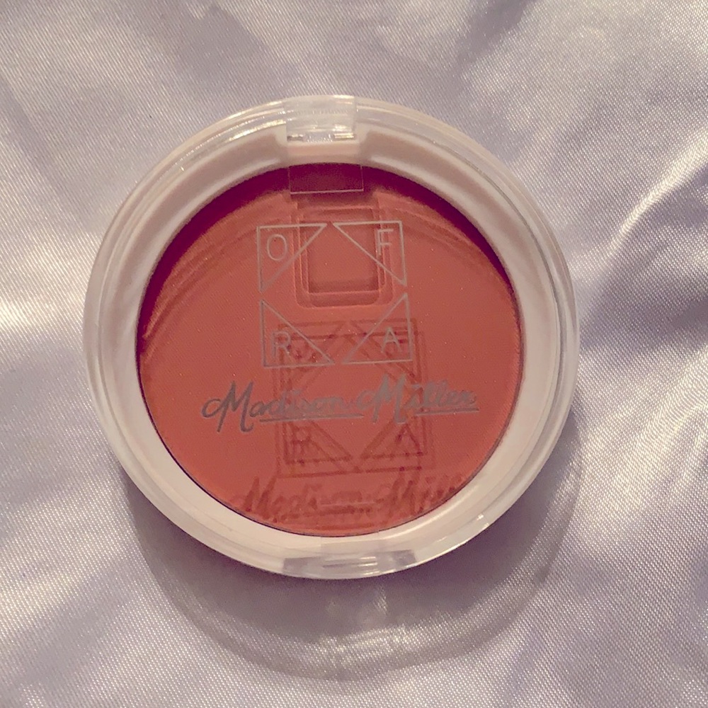 OFRA X MADISON MILLER 
Ollie Need is Love Blush 🔸 - Picture 5 of 16